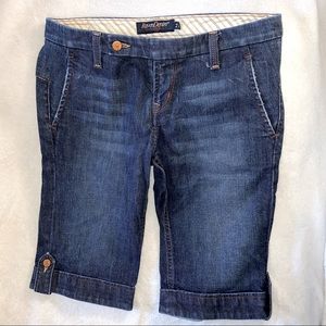 RAVEN DENIM BERMUDA .SIZE 27